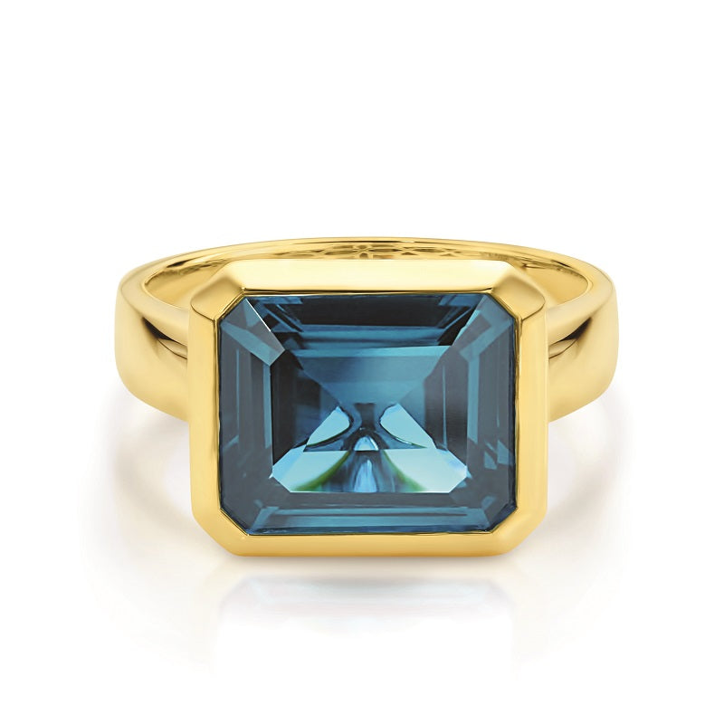 9ct Yellow Gold Topaz Ring