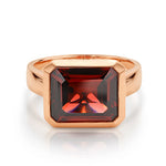 9ct RG Garnet Ring