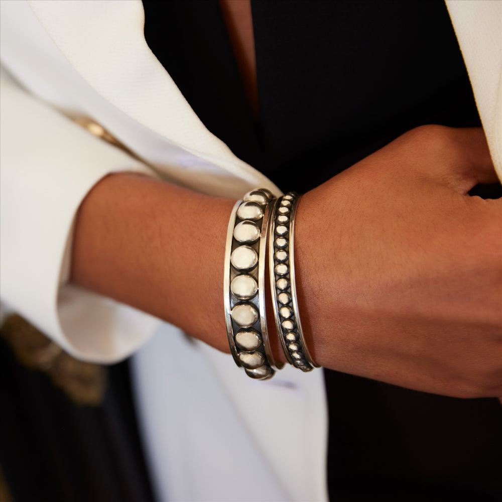 Najo Silver Caravanserai Bangle