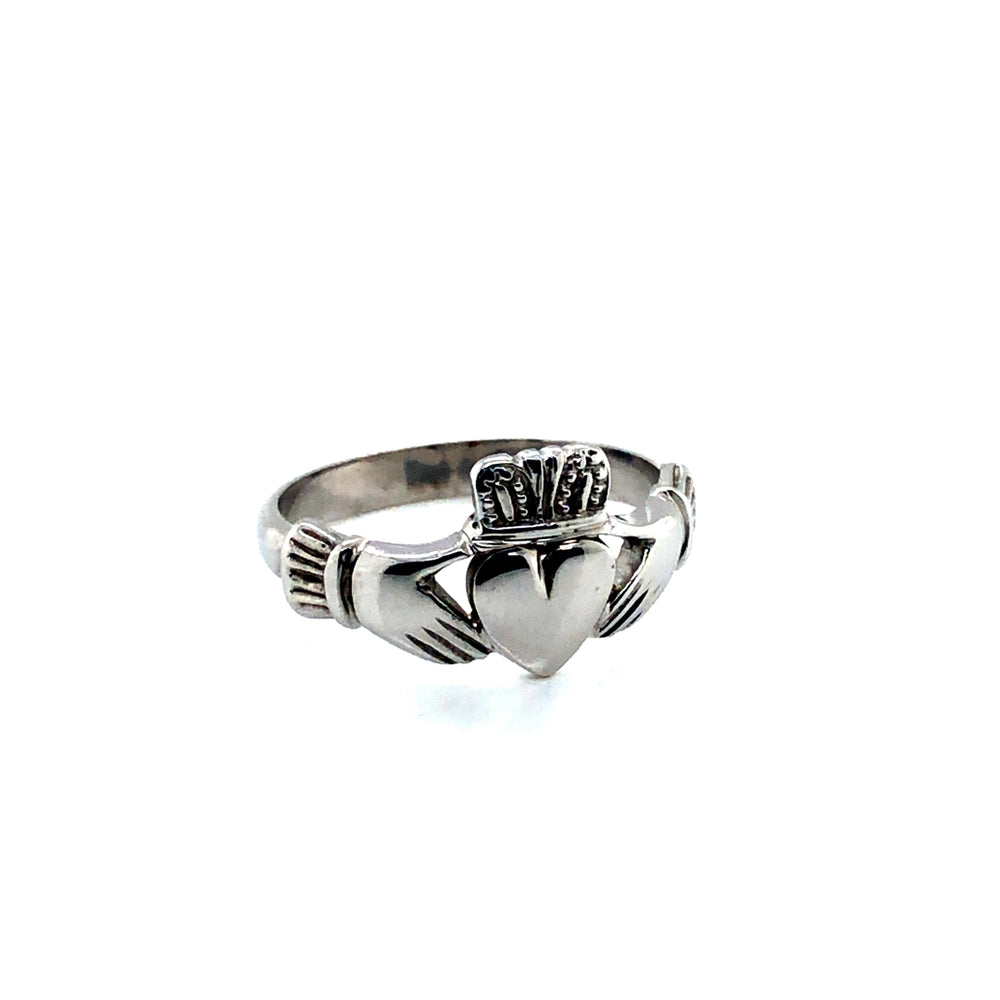 9ct WG Claddagh Ring